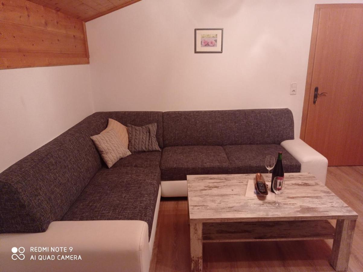 Appartement Haus Sonnenschein à Holzgau Extérieur photo