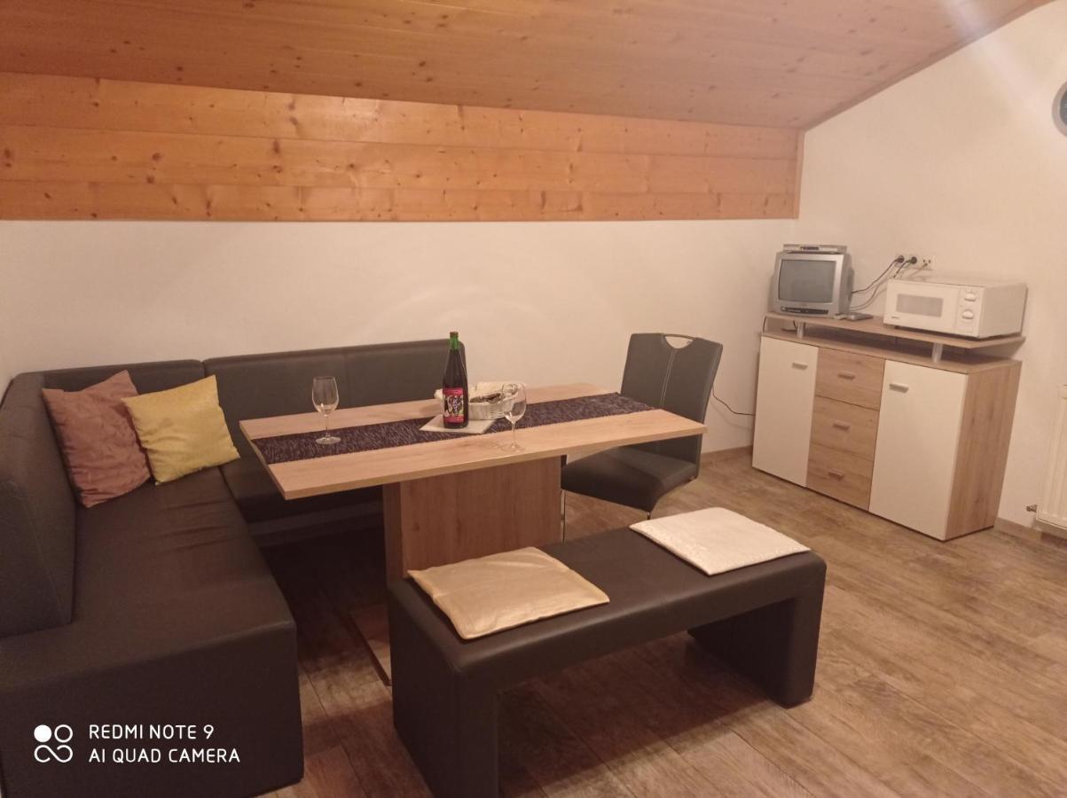 Appartement Haus Sonnenschein à Holzgau Extérieur photo