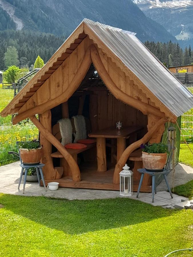 Appartement Haus Sonnenschein à Holzgau Extérieur photo